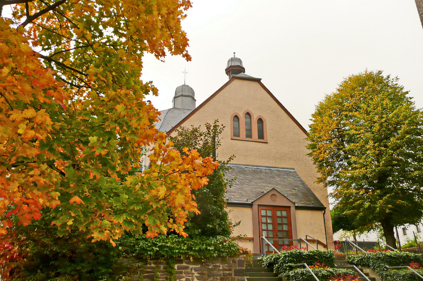 kircheherbstneu